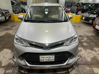 Toyota Axio Hybrid Low Fuel cost 2015