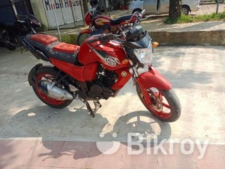 Yamaha FZS 2012