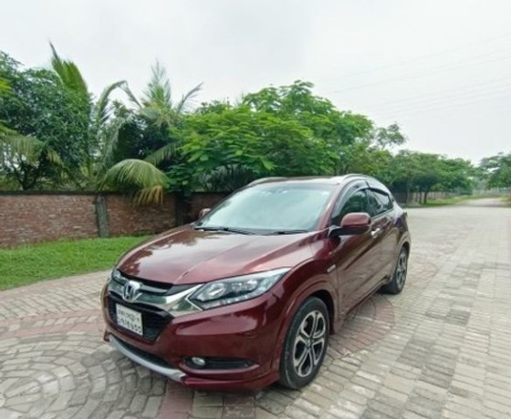 honda-vezel-rshybrid-2014-big-4