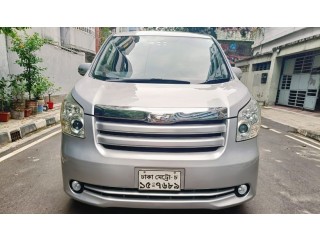 Toyota Noah PUSH 2009