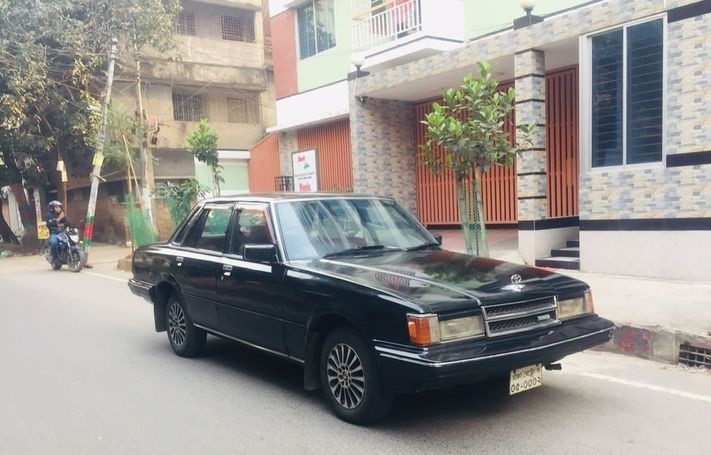 toyota-cressida-1983-big-3